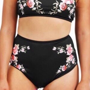 Cupshe bikini high waisted Black with pink rose detailing Bottoms, Size XXL, NWT